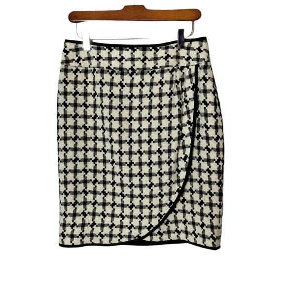 Vintage Bianca Nygard Sz 6 Black and White Houndstooth Curved Hem Pencil Skirt - Picture 1 of 6